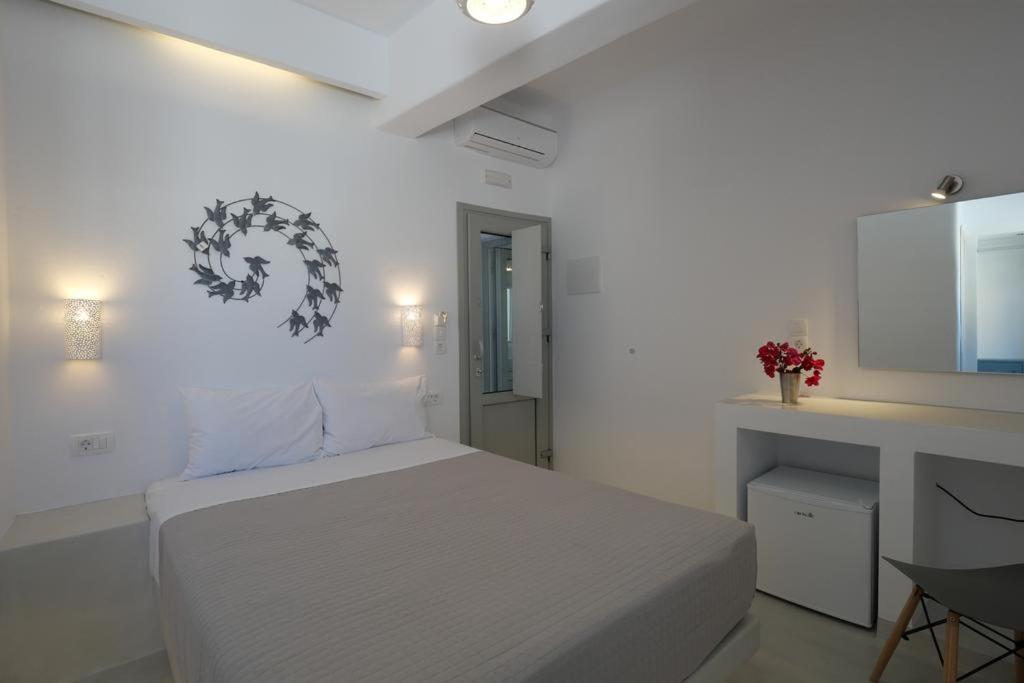 Fira Center Freedom Rooms Fira (Santorini) Exterior photo